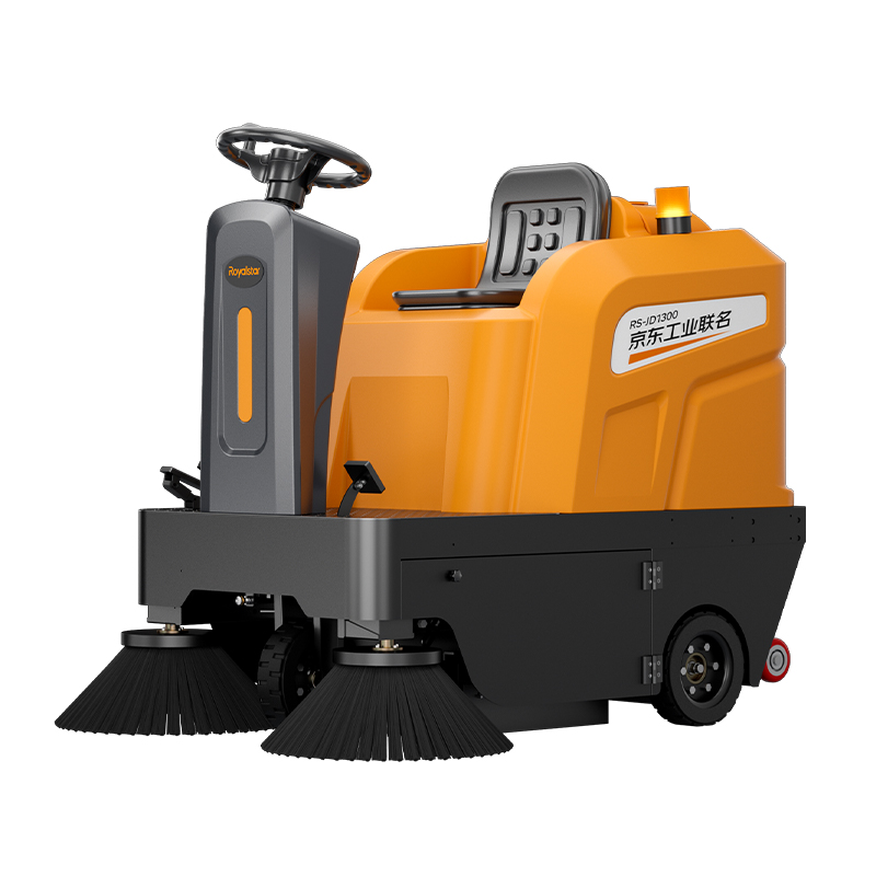 榮事達(dá)掃地車 JD1300駕駛式掃地機(jī)